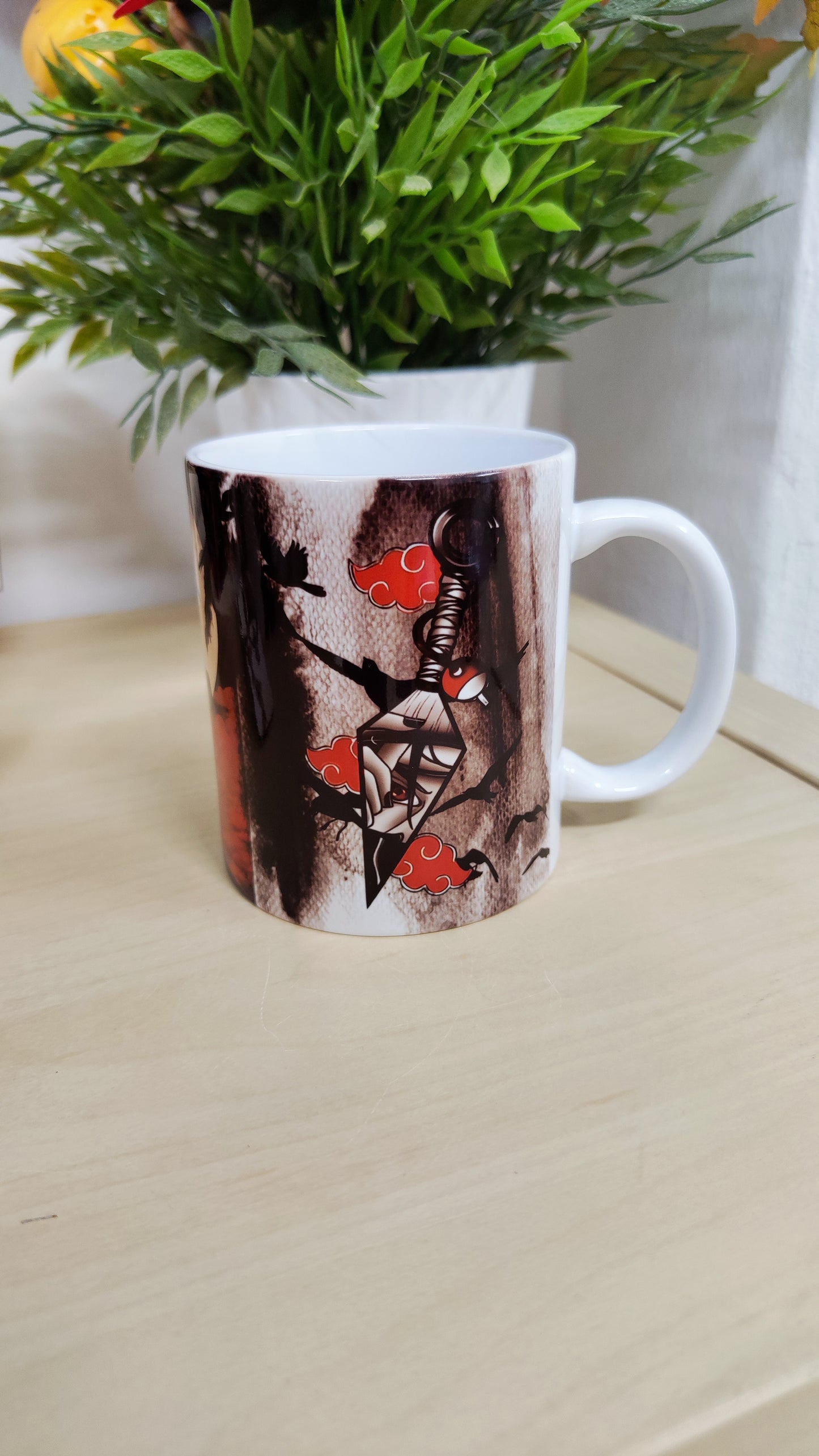 Tazza Itachi Uchiha – Ombre e Illusioni